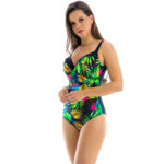 Leila N20 Jednoczesciowy kostium kapielowy z miekkimi miskami piankowymi na duzy biust dla puszystych w roslinny wzor na duzy brzuch wyszczuplajacy xxl polski producent LAVEL 2024 (1)