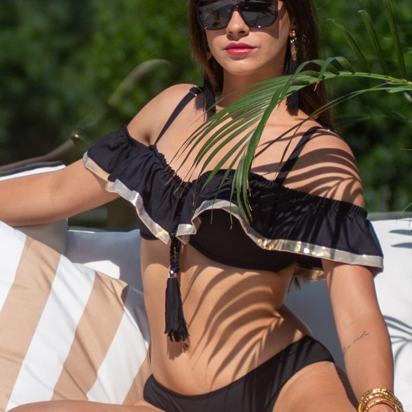 Samanta Cup Gold Czarny biustonosz kąpielowy push up w kolorze czarnym o kroju hiszpanka ze złotym akcentem czarny, złoty Bikini biustonosz kąpielowy góra od bikini na duży biust LAVEL 2025 1